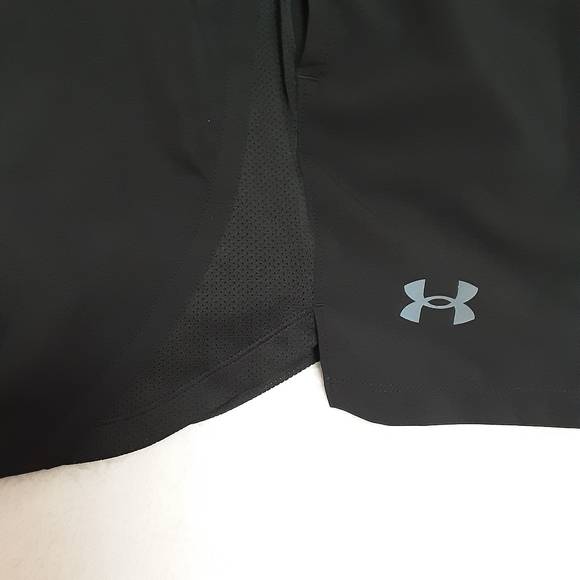 Under Armour Running Shorts Womens XXL - Picture 4 of 12